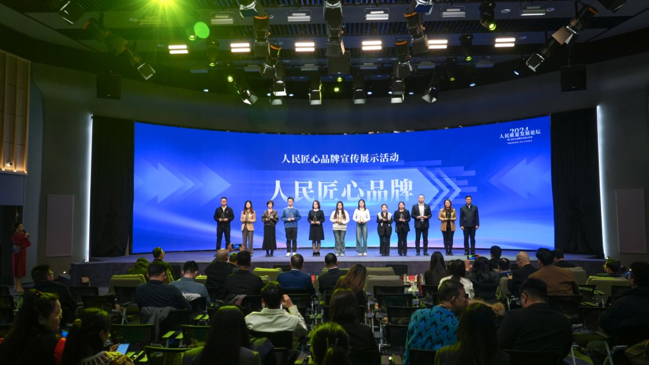 更开创并引领了中国“年糖文化”的新风